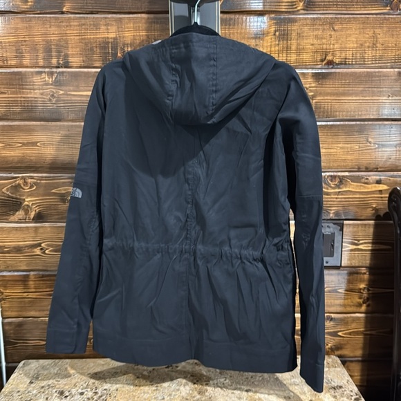 The North Face Women’s Jacket - Picture 8 of 12